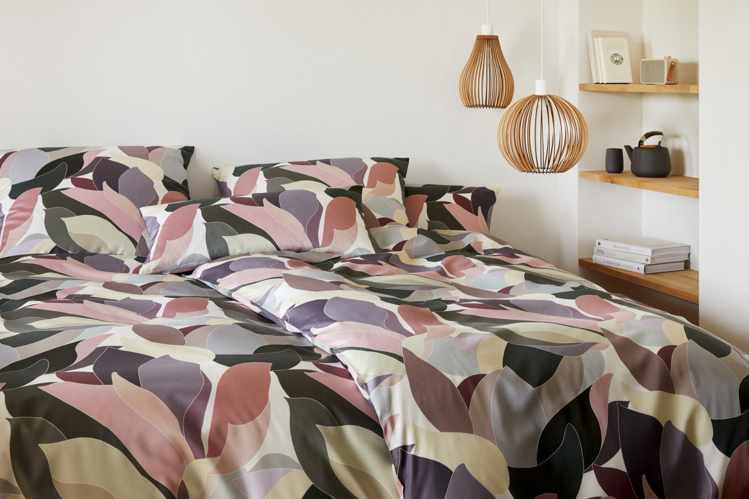 Elegante Comfort Satin Bettwäsche Night Garden, aus 100% Baumwolle