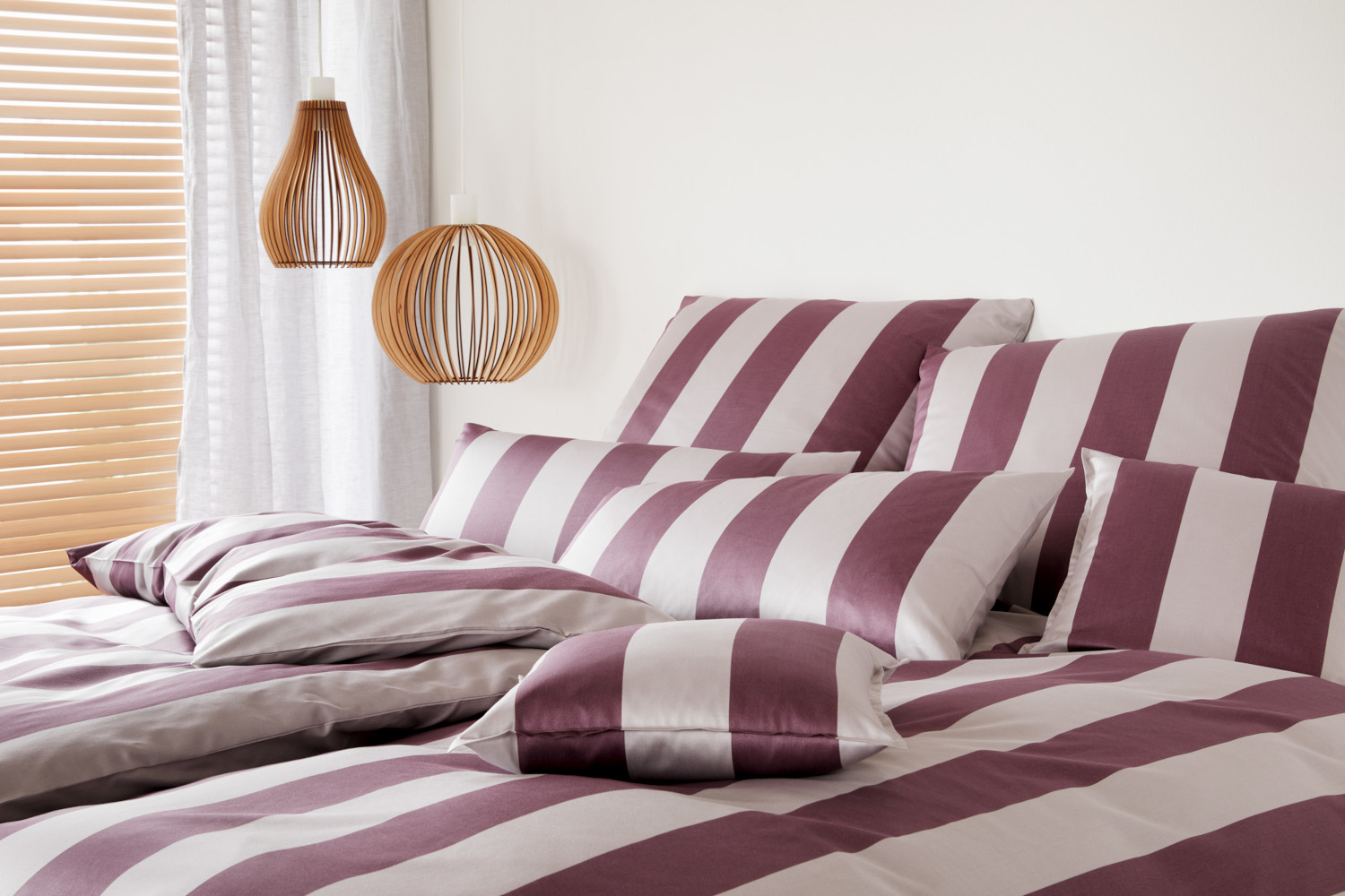 Elegante Comfort Satin Bettwäsche Night Stripe mauve, aus 100% Baumwolle